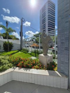 Edf. Costa Andina em Boa Viagem, apartamento seminovo com 65m², 2 quarrtos, 1 suíte, varanda, lazer e bem localizado.