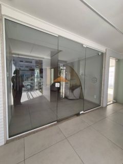 Edf. Costa Andina em Boa Viagem, apartamento seminovo com 65m², 2 quarrtos, 1 suíte, varanda, lazer e bem localizado.
