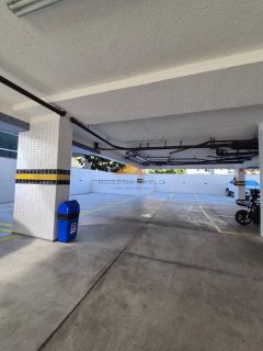 Edf. Costa Andina em Boa Viagem, apartamento seminovo com 65m², 2 quarrtos, 1 suíte, varanda, lazer e bem localizado.