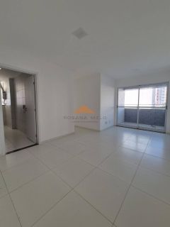 Edf. Costa Andina em Boa Viagem, apartamento seminovo com 65m², 2 quarrtos, 1 suíte, varanda, lazer e bem localizado.