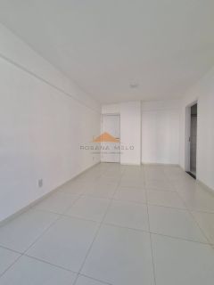 Edf. Costa Andina em Boa Viagem, apartamento seminovo com 65m², 2 quarrtos, 1 suíte, varanda, lazer e bem localizado.