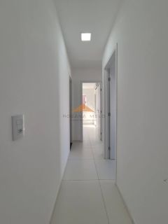 Edf. Costa Andina em Boa Viagem, apartamento seminovo com 65m², 2 quarrtos, 1 suíte, varanda, lazer e bem localizado.