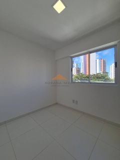 Edf. Costa Andina em Boa Viagem, apartamento seminovo com 65m², 2 quarrtos, 1 suíte, varanda, lazer e bem localizado.