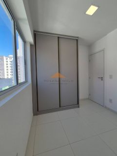 Edf. Costa Andina em Boa Viagem, apartamento seminovo com 65m², 2 quarrtos, 1 suíte, varanda, lazer e bem localizado.