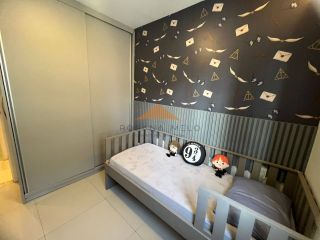 Boa Viagem,82m,3 quartos,closet,vista mar,reformado e com fino acabamento.