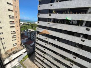 Boa Viagem,82m,3 quartos,closet,vista mar,reformado e com fino acabamento.