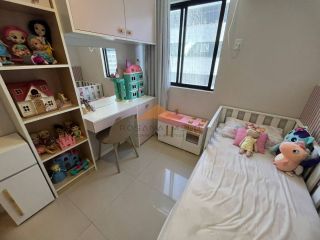 Boa Viagem,82m,3 quartos,closet,vista mar,reformado e com fino acabamento.