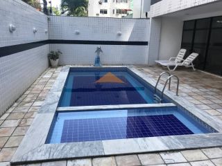 Boa Viagem,82m,3 quartos,closet,vista mar,reformado e com fino acabamento.