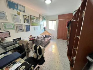 Espaçoso apartamento em Boa Viagem,230m,4 quartos,vista mar,2 vagas,10 passos da praia.