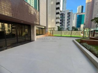 Espaçoso apartamento em Boa Viagem,230m,4 quartos,vista mar,2 vagas,10 passos da praia.