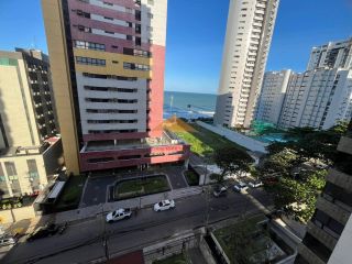Espaçoso apartamento em Boa Viagem,230m,4 quartos,vista mar,2 vagas,10 passos da praia.