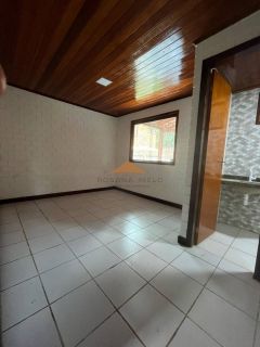 Casa em Gravatá com 3quartos,2 suítes, 2 banheiros sociais, varanda superior e cozinha gourmet.