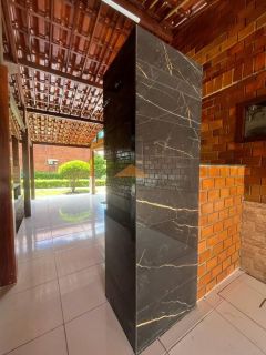 Casa em Gravatá com 3quartos,2 suítes, 2 banheiros sociais, varanda superior e cozinha gourmet.