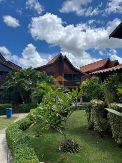 Casa em Gravatá com 3quartos,2 suítes, 2 banheiros sociais, varanda superior e cozinha gourmet.