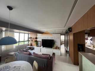 Apto 3 Quartos no topo do prédio à beira rio da Torre.