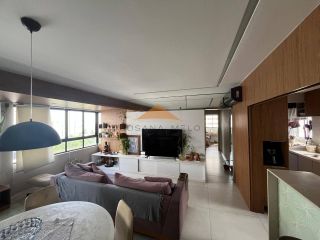 Apto 3 Quartos no topo do prédio à beira rio da Torre.