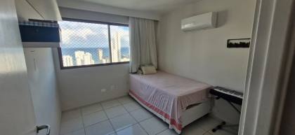 Boa viagem,174m,vista mar, andar alto,4 quartos,3 suítes,3 vagas,lazer.