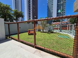 Edf. Domus Augusto Lins e Silva, 29m², piso em porcelanato, lazer completo e a 5 minutos a pé da praia