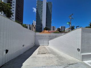 Edf. Domus Augusto Lins e Silva, 29m², piso em porcelanato, lazer completo e a 5 minutos a pé da praia