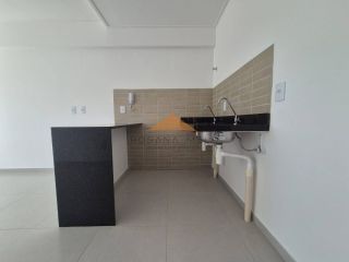 Edf. Domus Augusto Lins e Silva, 29m², piso em porcelanato, lazer completo e a 5 minutos a pé da praia