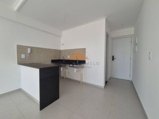 Edf. Domus Augusto Lins e Silva, 29m², piso em porcelanato, lazer completo e a 5 minutos a pé da praia