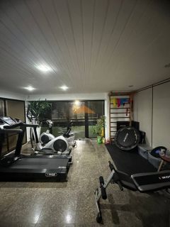 Apartamento com 4 quartos, 181m², sala ampla, lavabo, área de serviço, dependência completa e 2 vagas de garagem em Boa Viagem