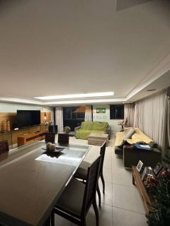 Apartamento com 4 quartos, 181m², sala ampla, lavabo, área de serviço, dependência completa e 2 vagas de garagem em Boa Viagem