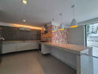 Flat Mobiliado com 28m² no Edf. Porto Mar Home Club, excelente localização.