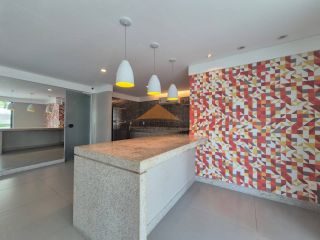 Flat Mobiliado com 28m² no Edf. Porto Mar Home Club, excelente localização.