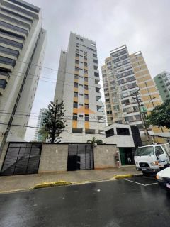 Apartamento com 3 quartos, 1 suíte, vista mar e 2 vagas de garagem em Boa Viagem