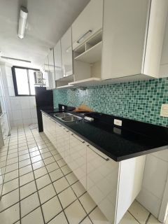 Apartamento com 3 quartos, 1 suíte, vista mar e 2 vagas de garagem em Boa Viagem