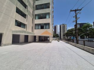 Edf.Iuca: Apartamento com 3 Quartos, sendo 1 Suíte na rua Setúbal com linda vista mar!