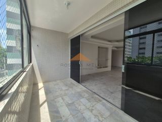 Edf.Iuca: Apartamento com 3 Quartos, sendo 1 Suíte na rua Setúbal com linda vista mar!