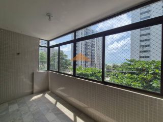 Edf.Iuca: Apartamento com 3 Quartos, sendo 1 Suíte na rua Setúbal com linda vista mar!