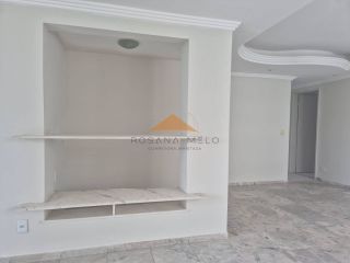 Edf.Iuca: Apartamento com 3 Quartos, sendo 1 Suíte na rua Setúbal com linda vista mar!