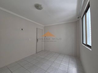 Edf.Iuca: Apartamento com 3 Quartos, sendo 1 Suíte na rua Setúbal com linda vista mar!