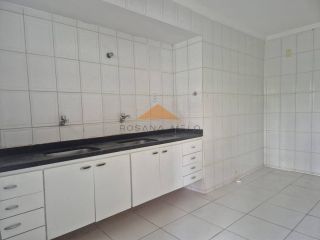 Edf.Iuca: Apartamento com 3 Quartos, sendo 1 Suíte na rua Setúbal com linda vista mar!