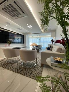 Edf. Desembargador Manoel Tavares, Boa Viagem,130m,nascente,4 quartos,2 suítes, andar alto, vista mar, reformado, lazer.