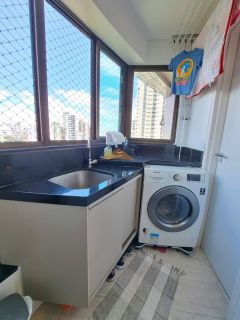 Edf Quinta das Margaridas,Rua Setubal Boa Viagem,vista mar,andar alto,2 suites,mobiliado,lazer.