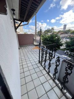 CASA AMPLA EM BOA VIAGEM COM PISCINA PARA RESIDÊNCIA OU COMÉRCIO