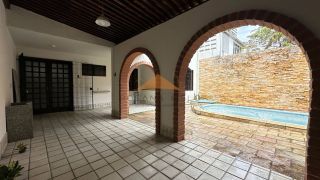 CASA AMPLA EM BOA VIAGEM COM PISCINA PARA RESIDÊNCIA OU COMÉRCIO