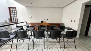 CASA AMPLA EM BOA VIAGEM COM PISCINA PARA RESIDÊNCIA OU COMÉRCIO