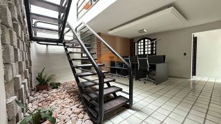 CASA AMPLA EM BOA VIAGEM COM PISCINA PARA RESIDÊNCIA OU COMÉRCIO