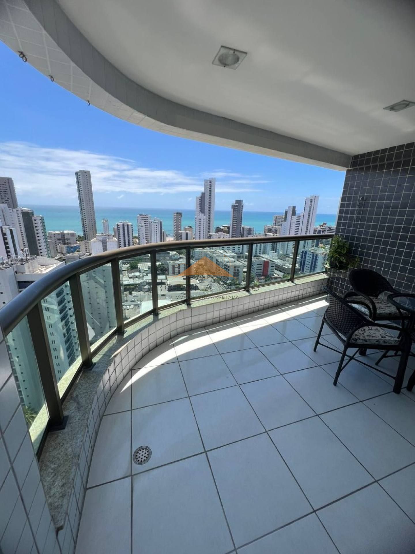 EDIFICIO ALAMEDA DOS PINHEIROS 3 QUARTOS 3 SUITES 3 VAGAS BOA VIAGEM LAZER 173m