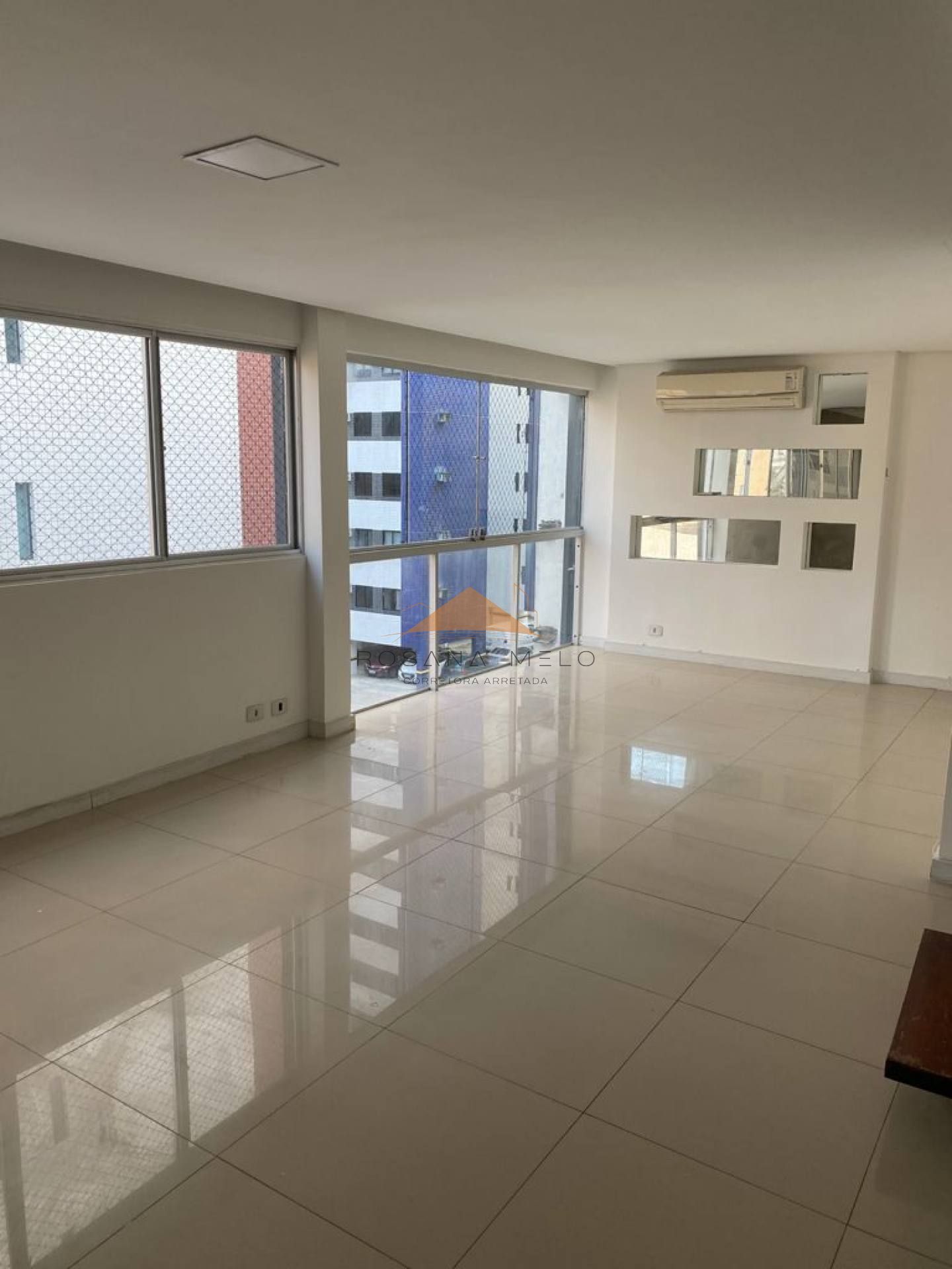 COBERTURA DO EDIFICIO RICARDO I 4 QUARTOS 2 SUITES 2 VAGAS 242m BOA VIAGEM LAZER