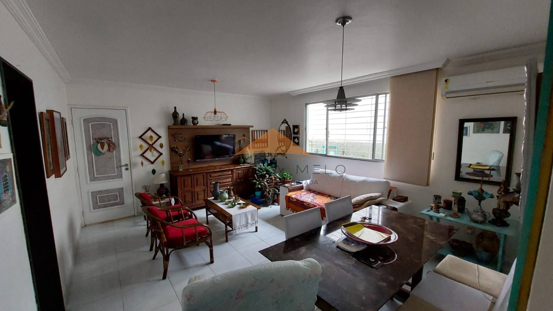 EDIFICIO BANGUE 4 QUARTOS 2 SUITES 1 VAGA 110m BOA VIAGEM