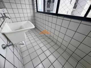 Edf Praia de Guaiuba,Boa Viagem,115m,3 quartos,andar alto,lazer.