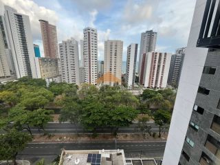 Edf Praia de Guaiuba,Boa Viagem,115m,3 quartos,andar alto,lazer.