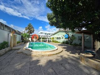 Casa térrea, 272m² sala ampla, 4 quartos (1 suíte), piscina e churrasqueira, Piedade