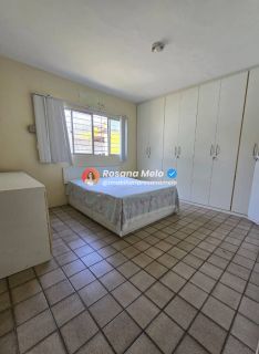 Casa térrea, 272m² sala ampla, 4 quartos (1 suíte), piscina e churrasqueira, Piedade